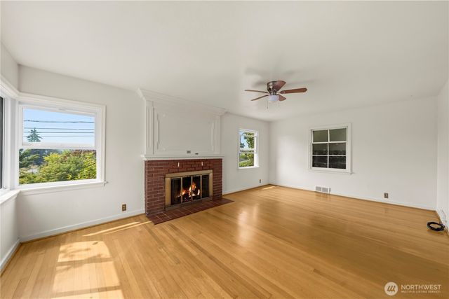 2016 30th Avenue S, Seattle, WA 98144
