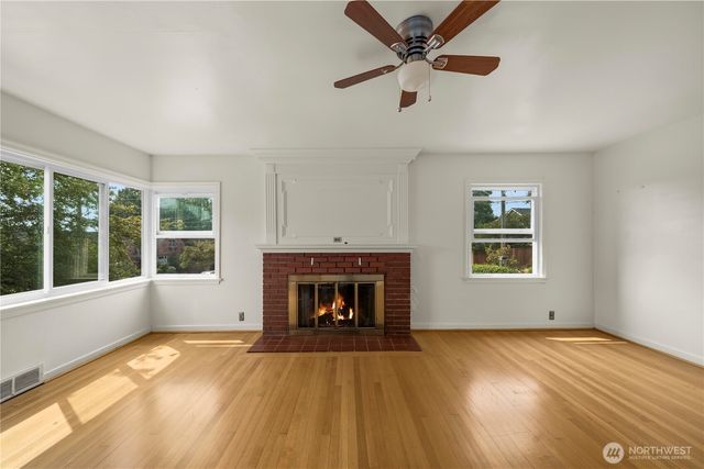 2016 30th Avenue S, Seattle, WA 98144