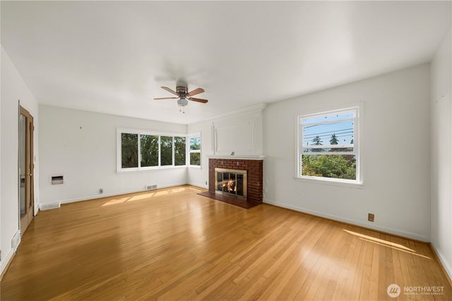 2016 30th Avenue S, Seattle, WA 98144