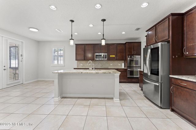 488 PINE EAGLE Drive, Fleming Island, FL 32003