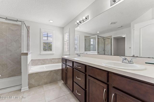 488 PINE EAGLE Drive, Fleming Island, FL 32003