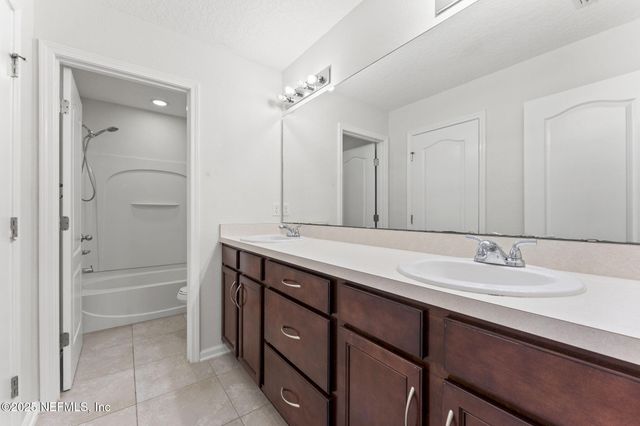 488 PINE EAGLE Drive, Fleming Island, FL 32003