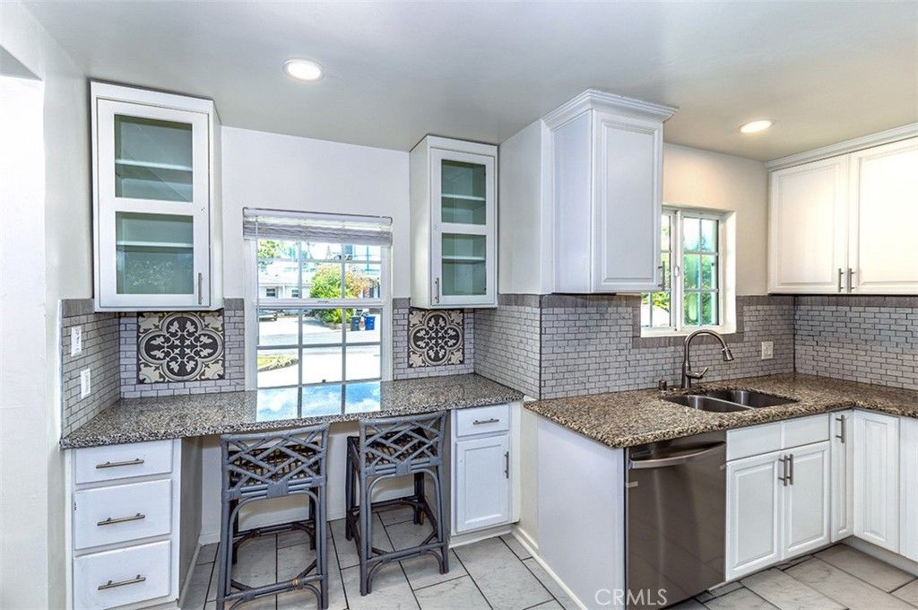 Image 3 of property listing at 14515 Cartela, La Mirada, CA 90638