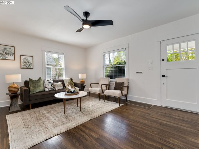 1214 Ne FAILING St, Portland, OR 97212