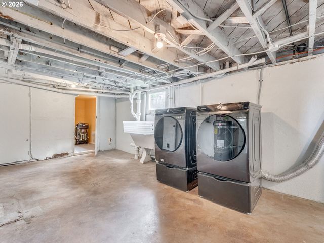 1214 Ne FAILING St, Portland, OR 97212