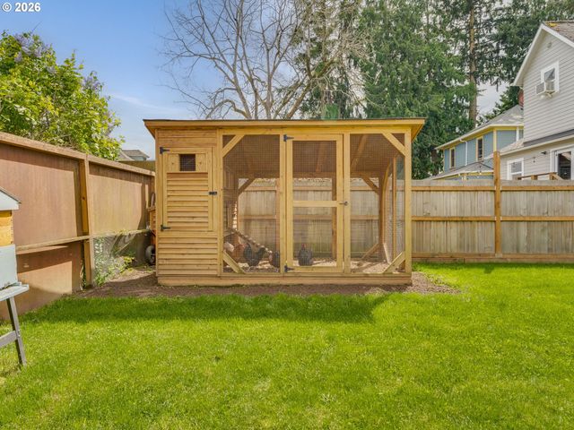 1214 Ne FAILING St, Portland, OR 97212