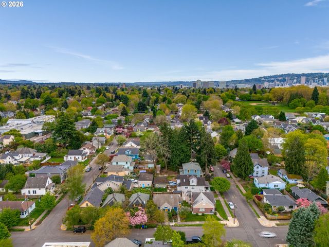 1214 Ne FAILING St, Portland, OR 97212