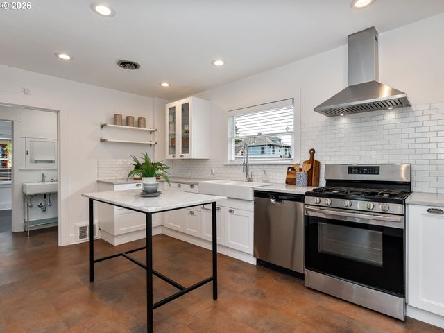 1214 Ne FAILING St, Portland, OR 97212