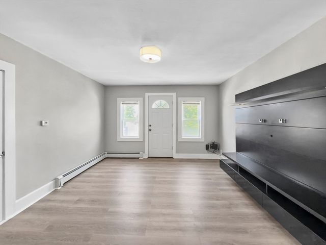 1 Lindner Ct 3, Lawrence, MA 01841