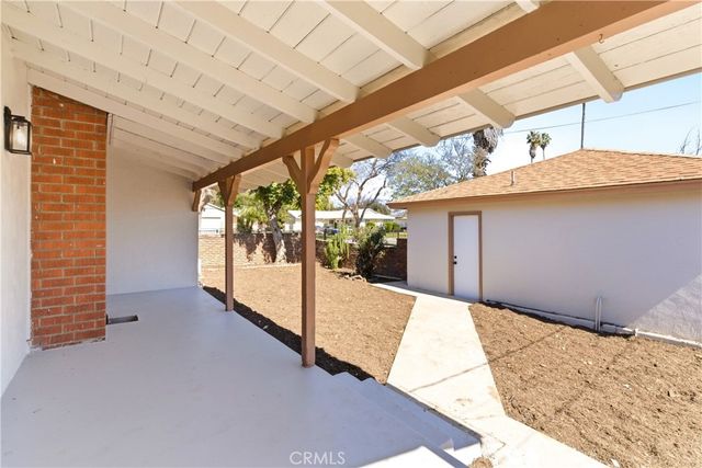 595 N Meridian, San Bernardino, CA 92410