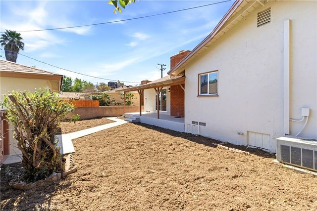 595 N Meridian, San Bernardino, CA 92410