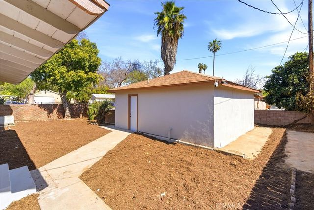 595 N Meridian, San Bernardino, CA 92410
