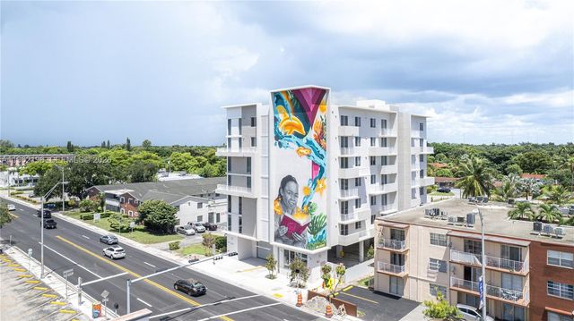 475 NE 125th Street 704, North Miami, FL 33161