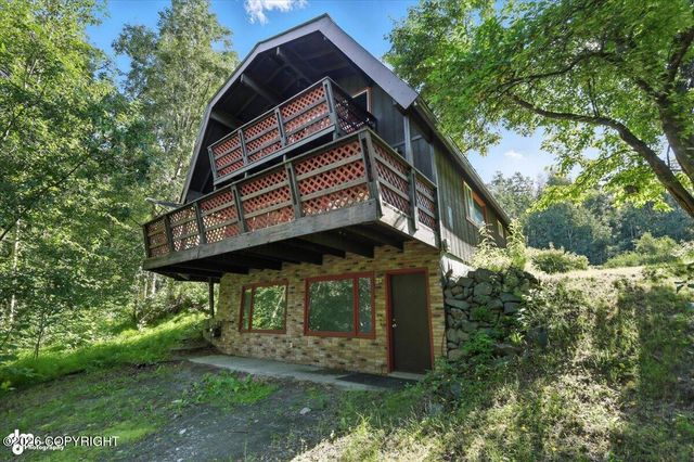 1301 S Felton Street, Palmer, AK 99645