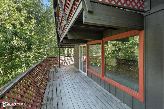 1301 S Felton Street, Palmer, AK 99645