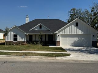 606 North Mill Street, Weatherford, TX 76086