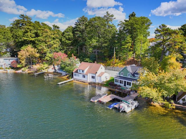99 Lake St, Wrentham, MA 02093