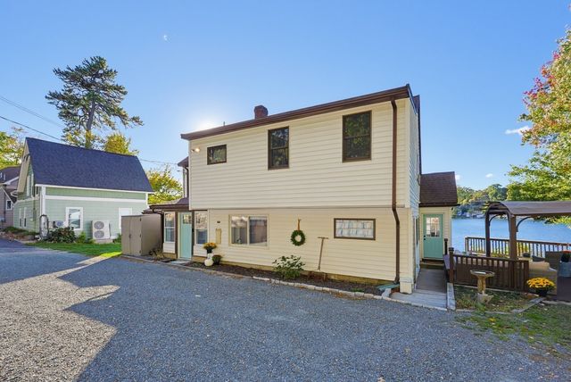 99 Lake St, Wrentham, MA 02093