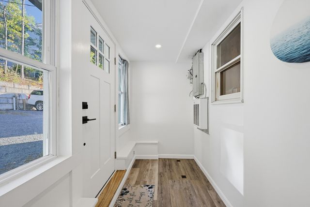 99 Lake St, Wrentham, MA 02093