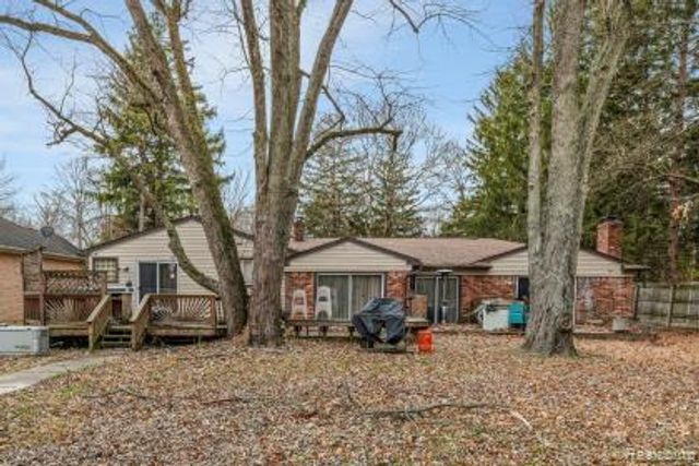 23500 Beech Road, Southfield, MI 48033