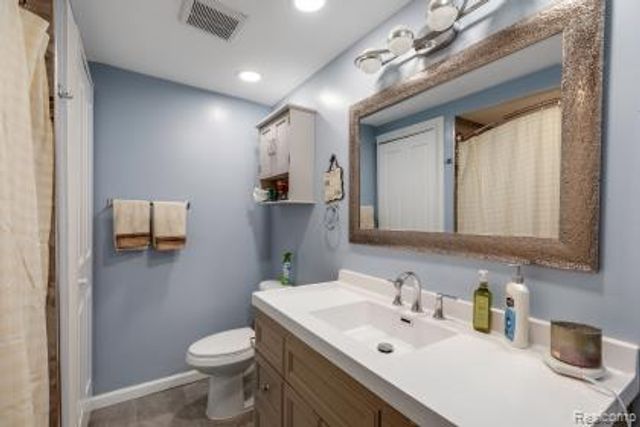 23500 Beech Road, Southfield, MI 48033