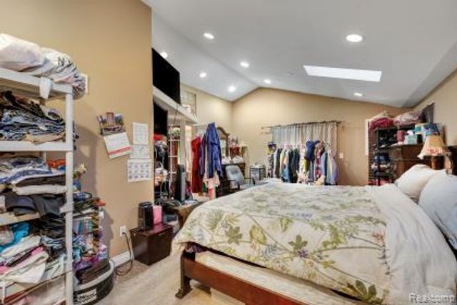 23500 Beech Road, Southfield, MI 48033