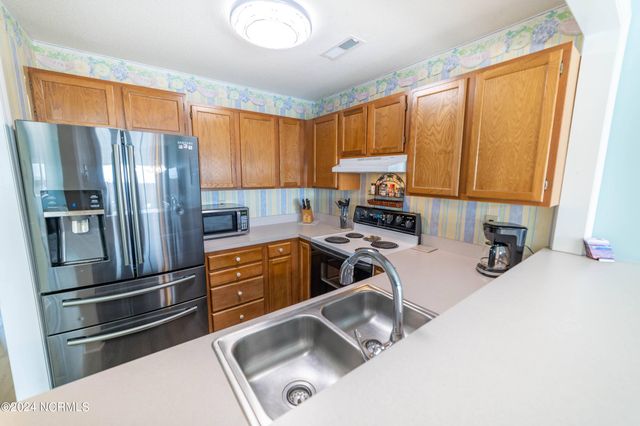 1437 Fort Fisher Boulevard S Unit G1, Kure Beach, NC 28449