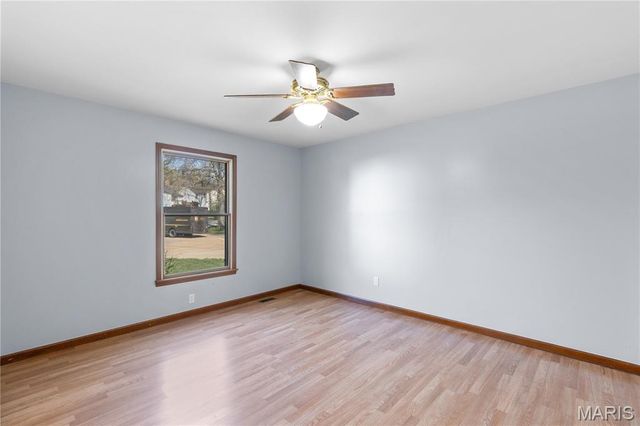 4 Scarsdale Manor Court, St Charles, MO 63303