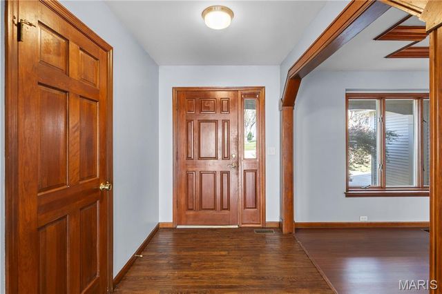 4 Scarsdale Manor Court, St Charles, MO 63303