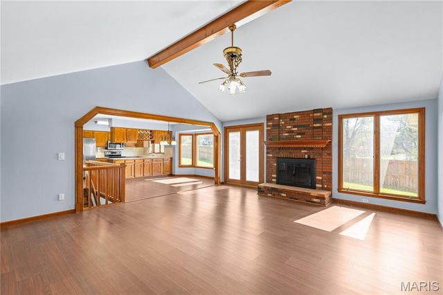 4 Scarsdale Manor Court, St Charles, MO 63303