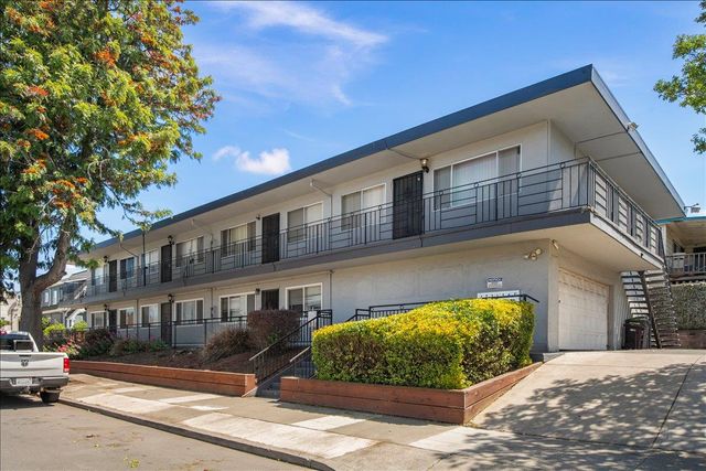 2244 12th Avenue, Oakland, CA 94606