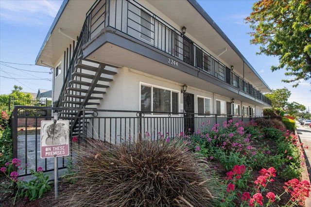 2244 12th Avenue, Oakland, CA 94606