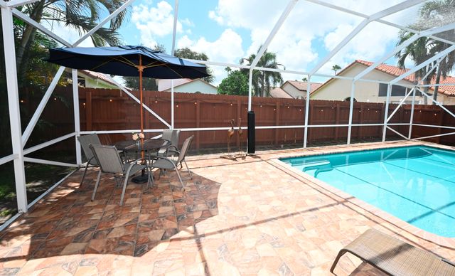 1996 Lake Breeze Court, Wellington, FL 33414