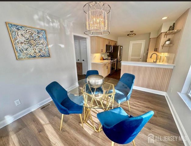 15 Cypress Point Lane, Monroe, NJ 08831