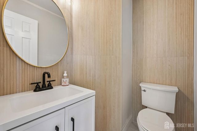 15 Cypress Point Lane, Monroe, NJ 08831