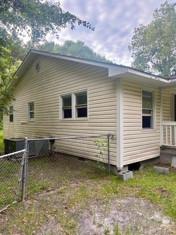 96 Cody Ln, Georgetown, SC 29440