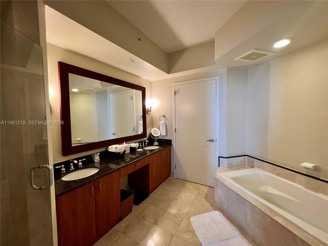 18001 Collins Avenue 2605, Sunny Isles Beach, FL 33160