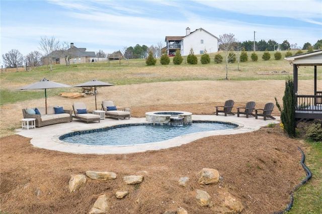 760 Carl Davis Road, Monroe, GA 30656