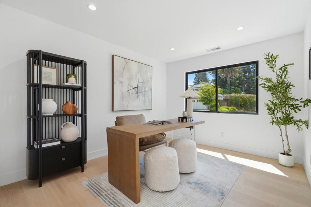 Image 21 of property listing at 1389 Chelsea Drive, Los Altos, CA 94024
