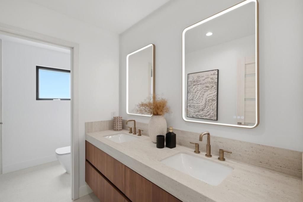 Image 25 of property listing at 1389 Chelsea Drive, Los Altos, CA 94024