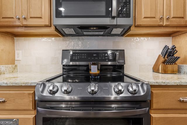 110 Lumpkin Way, Canton, GA 30115