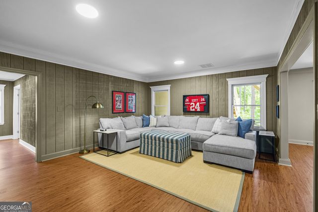 110 Lumpkin Way, Canton, GA 30115
