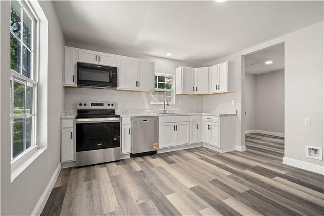 223 Thompson Boulevard, Chickasaw, AL 36611