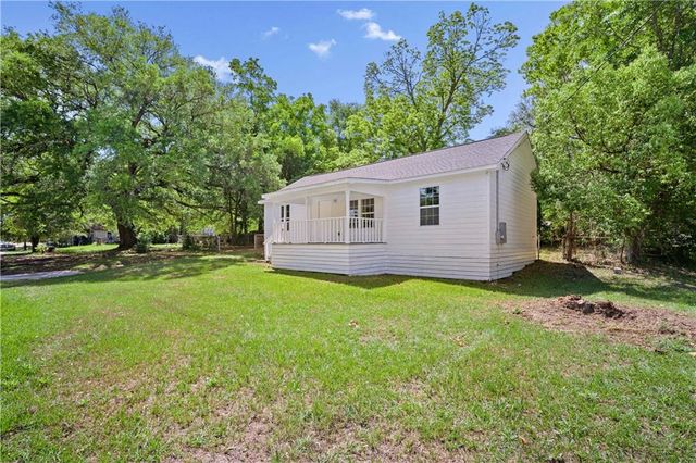 223 Thompson Boulevard, Chickasaw, AL 36611