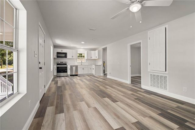 223 Thompson Boulevard, Chickasaw, AL 36611
