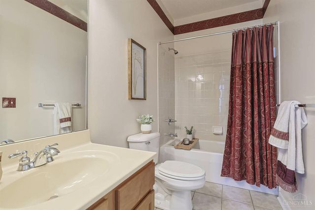 3791 Yorkshire Circle, Miami Twp, OH 45002