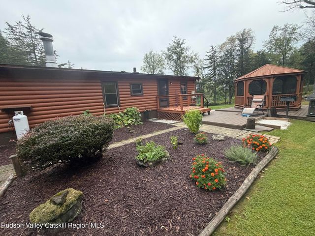 450 High Rock Road, West Coxsackie, NY 12192