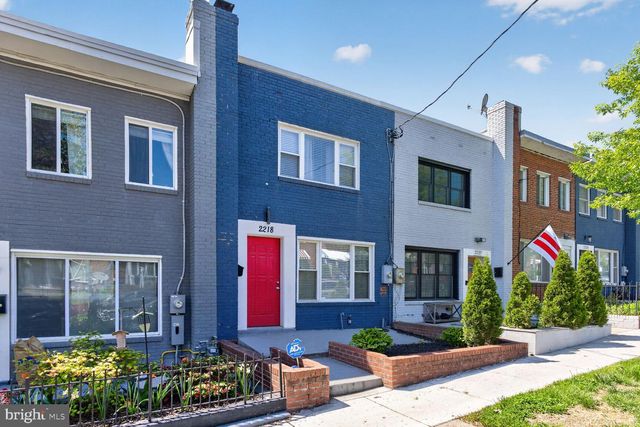 2218 16TH ST NE, Washington, DC 20018