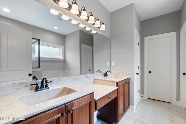 4682 Riva Ridge Drive, Olive Branch, MS 38654