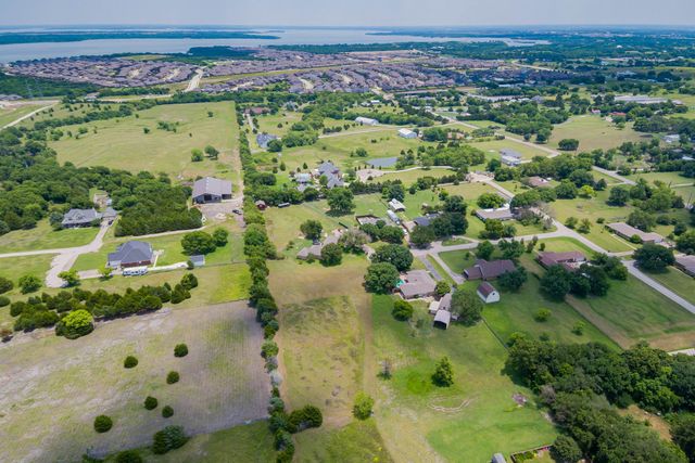 7 Greenfield Way, Lucas, TX 75098